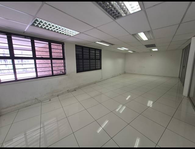 722M² OFFICE FOR SALE IN RIVONIA